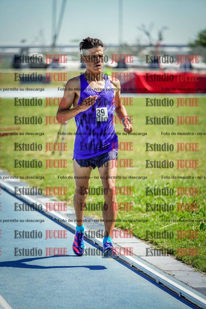 Fotos de los 5000 m de mujeres y varones - serie 2