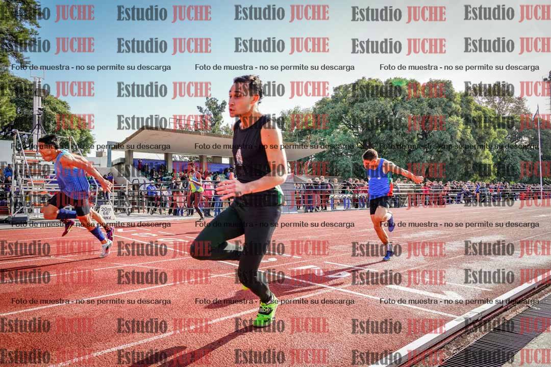 Fotos de los 100 m llanos de varones