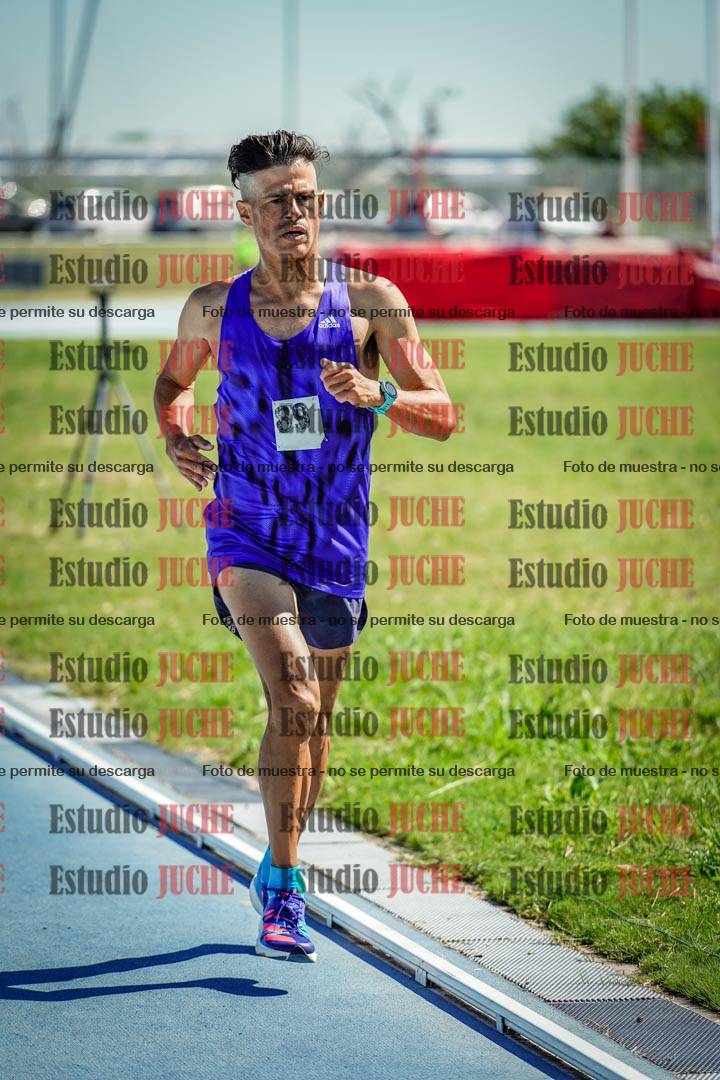 Fotos de los 5000 m de mujeres y varones - serie 2
