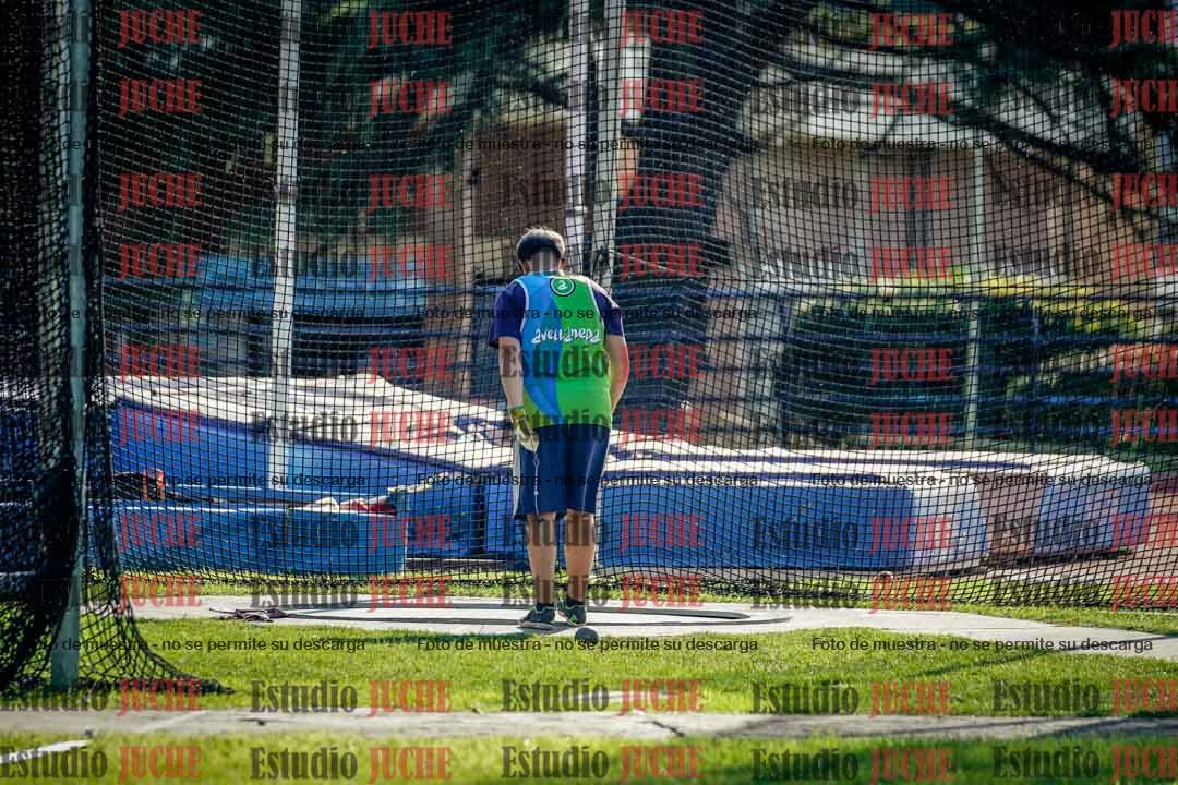 Fotos del lanzamiento de martillo de varones