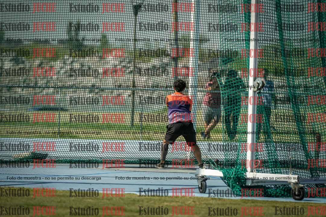 Fotos del lanzamiento de martillo de varones