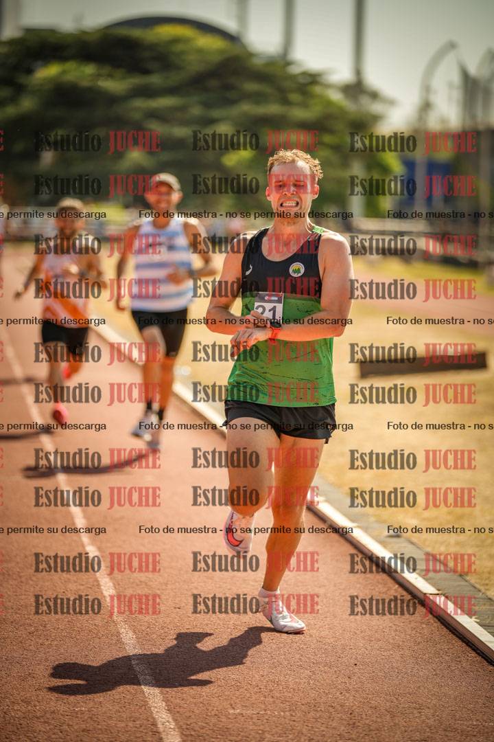 Fotos de los 3000 m llanos de varones