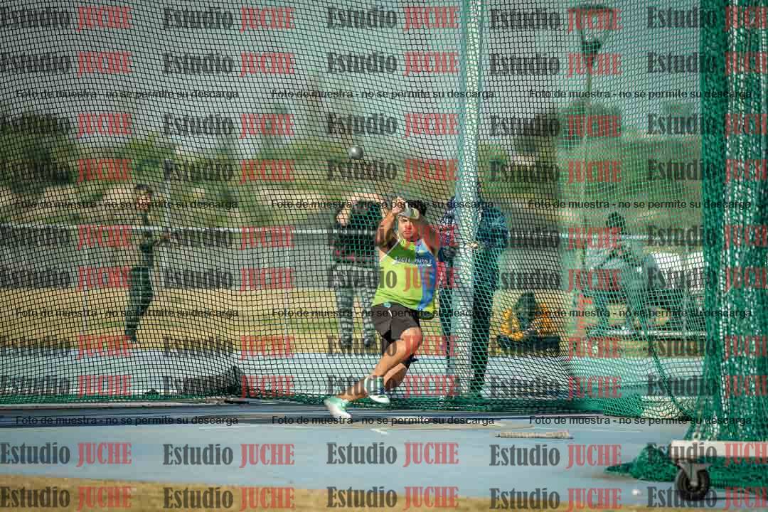 Fotos del lanzamiento de martillo de varones
