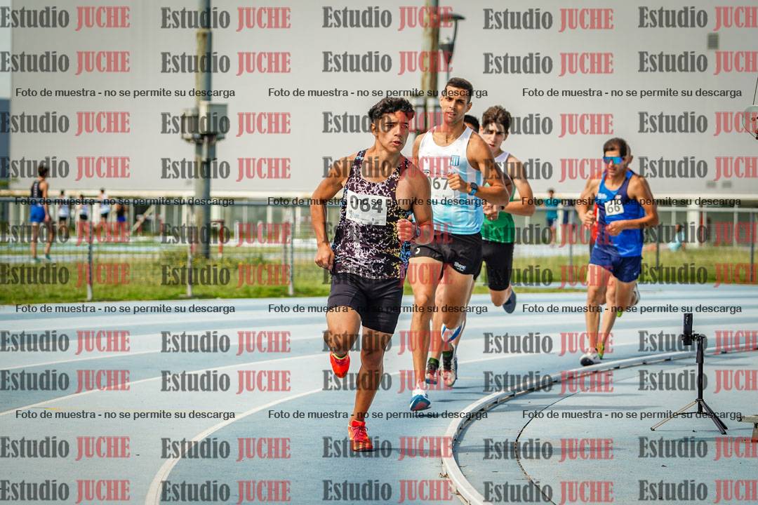 Fotos de los 1000 m llanos de varones