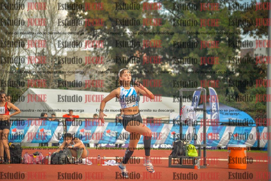 Fotos del salto en alto de mujeres