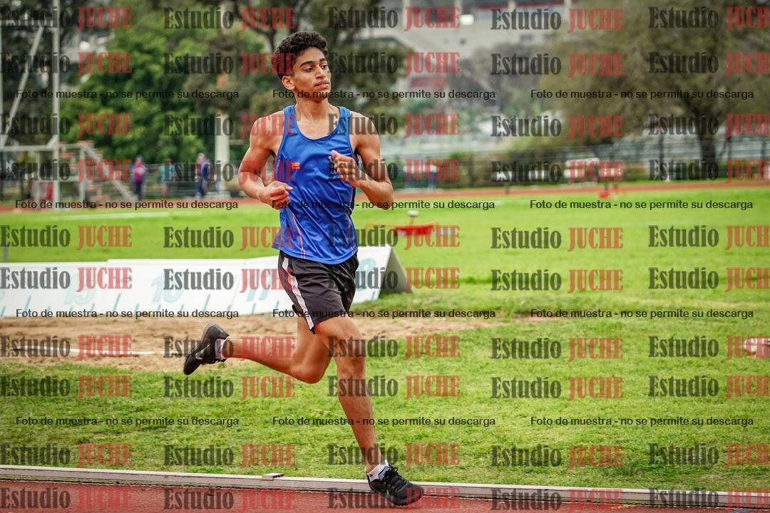 Fotos de los 600 m llanos de varones - octatlón 8
