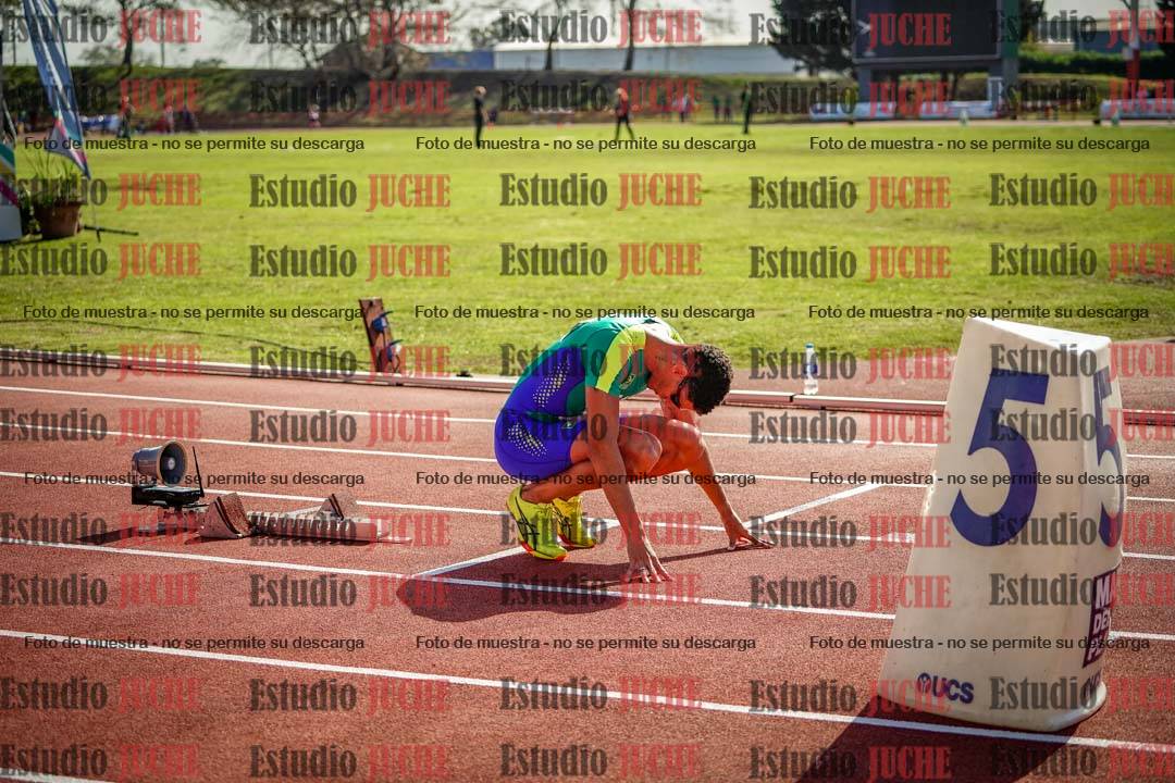 Fotos de los 400 m llanos de varones