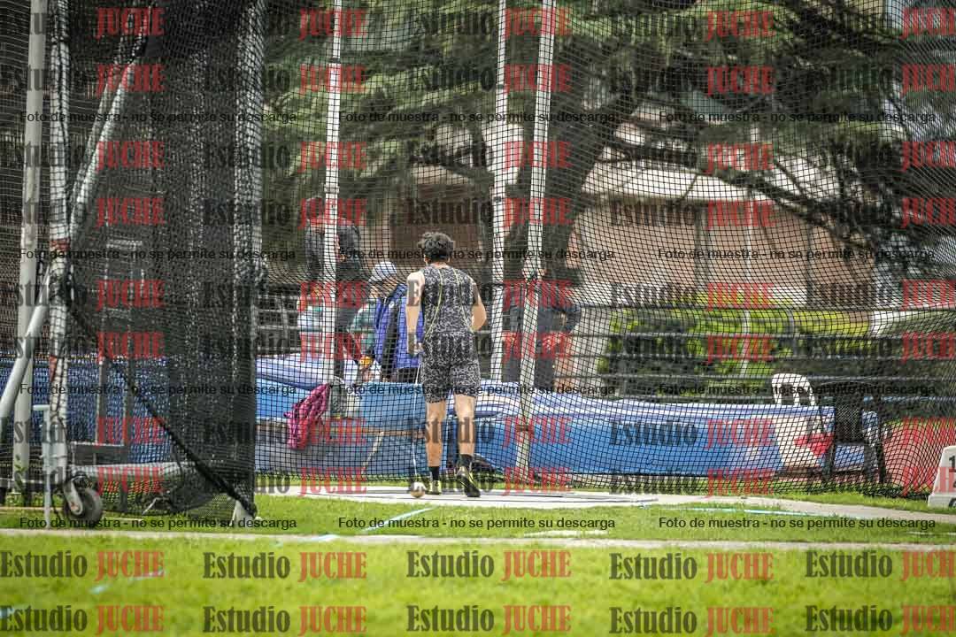 Fotos del lanzamiento de martillo de varones