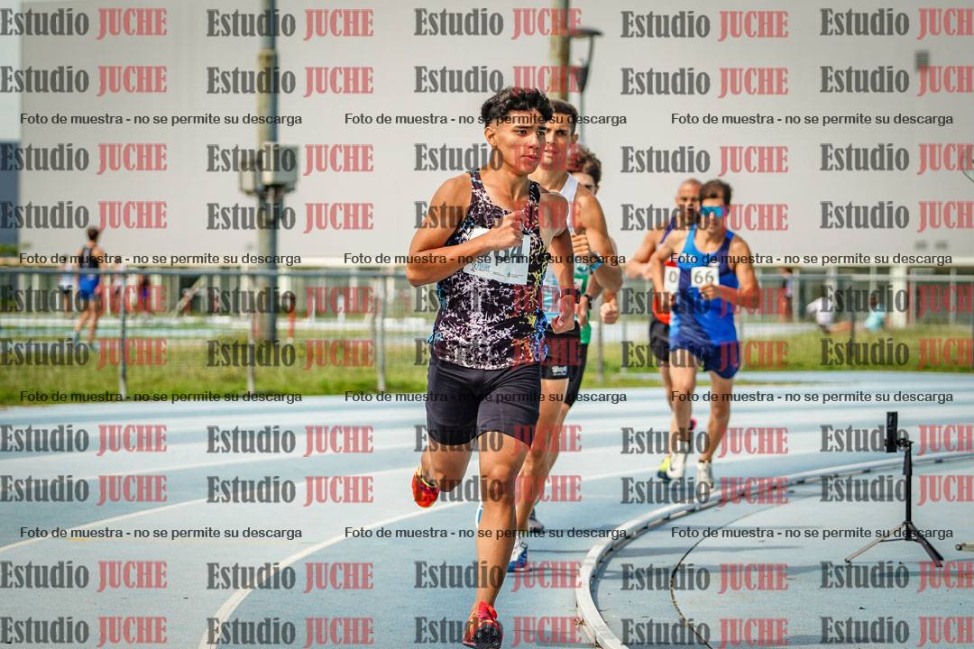 Fotos de los 1000 m llanos de varones
