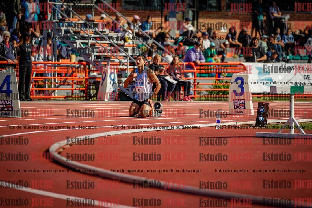 Fotos de los 400 m llanos de varones