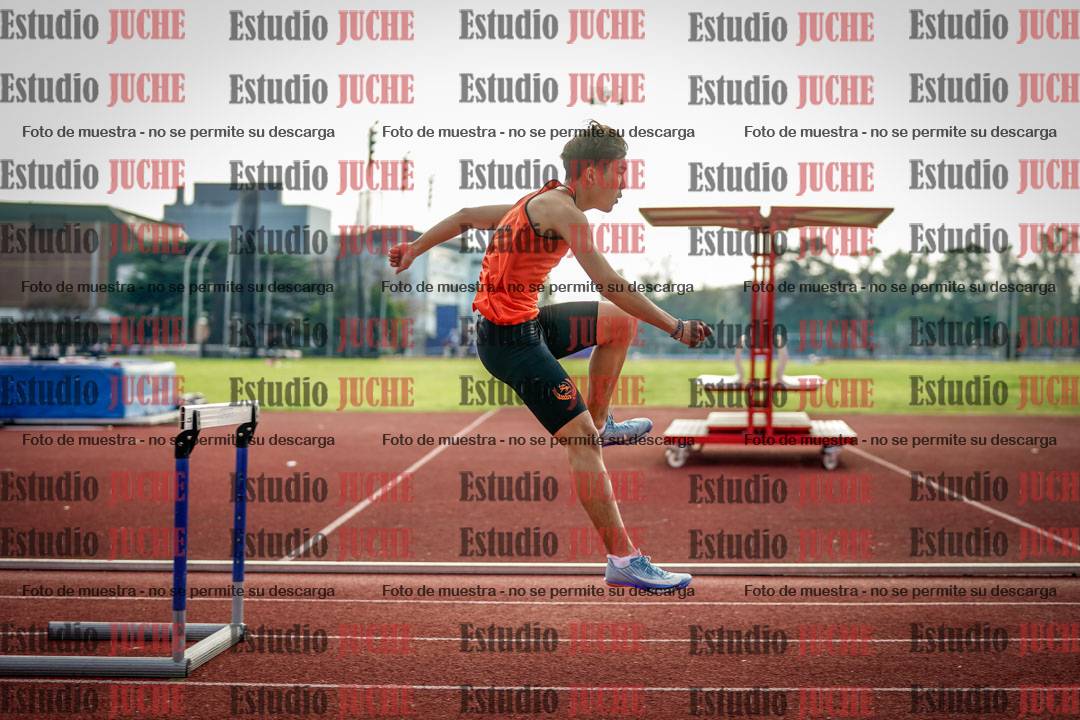 Fotos de los 400 m con vallas de varones