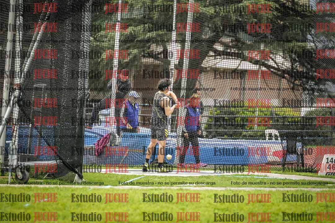 Fotos del lanzamiento de martillo de varones