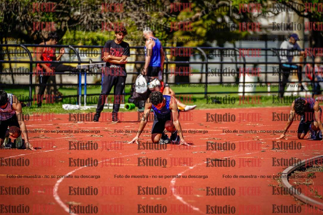 Fotos de los 200 m llanos de varones