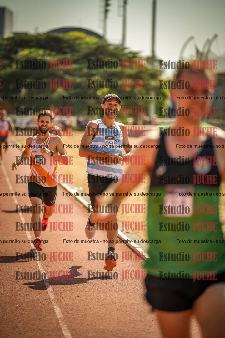 Fotos de los 3000 m llanos de varones