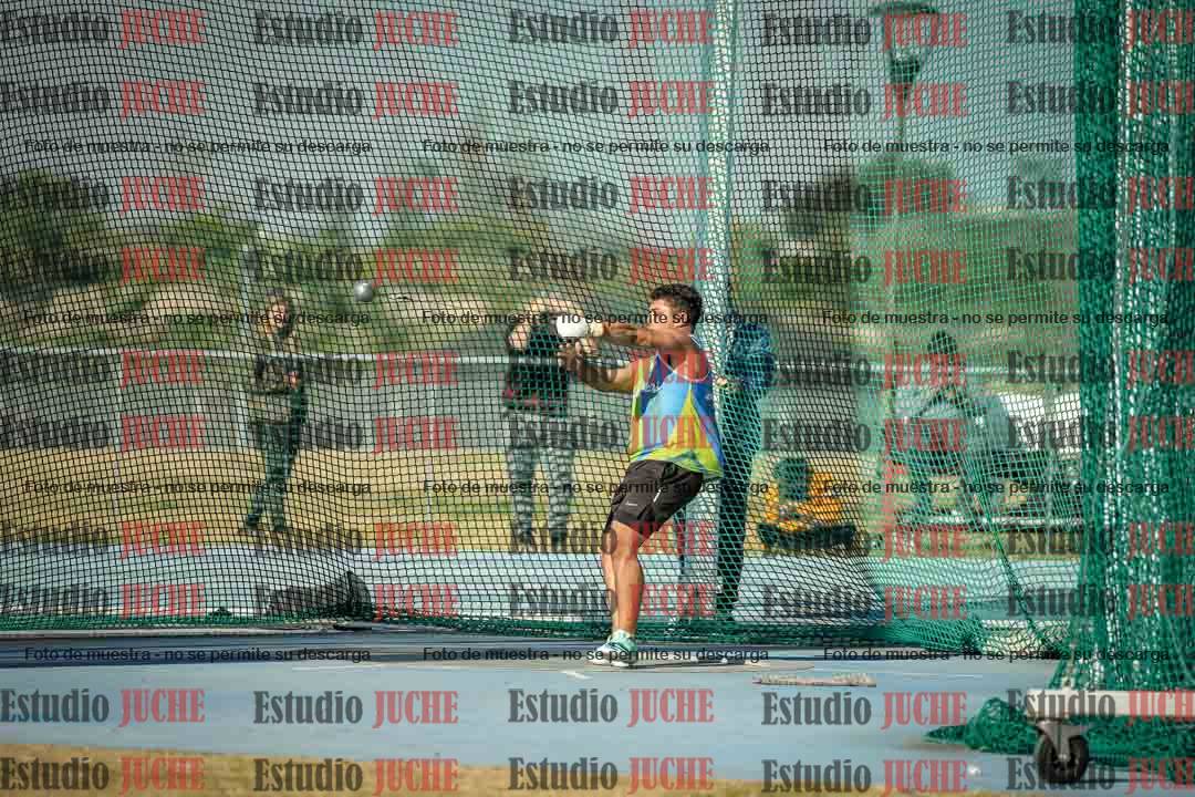Fotos del lanzamiento de martillo de varones
