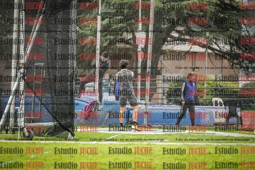 Fotos del lanzamiento de martillo de varones