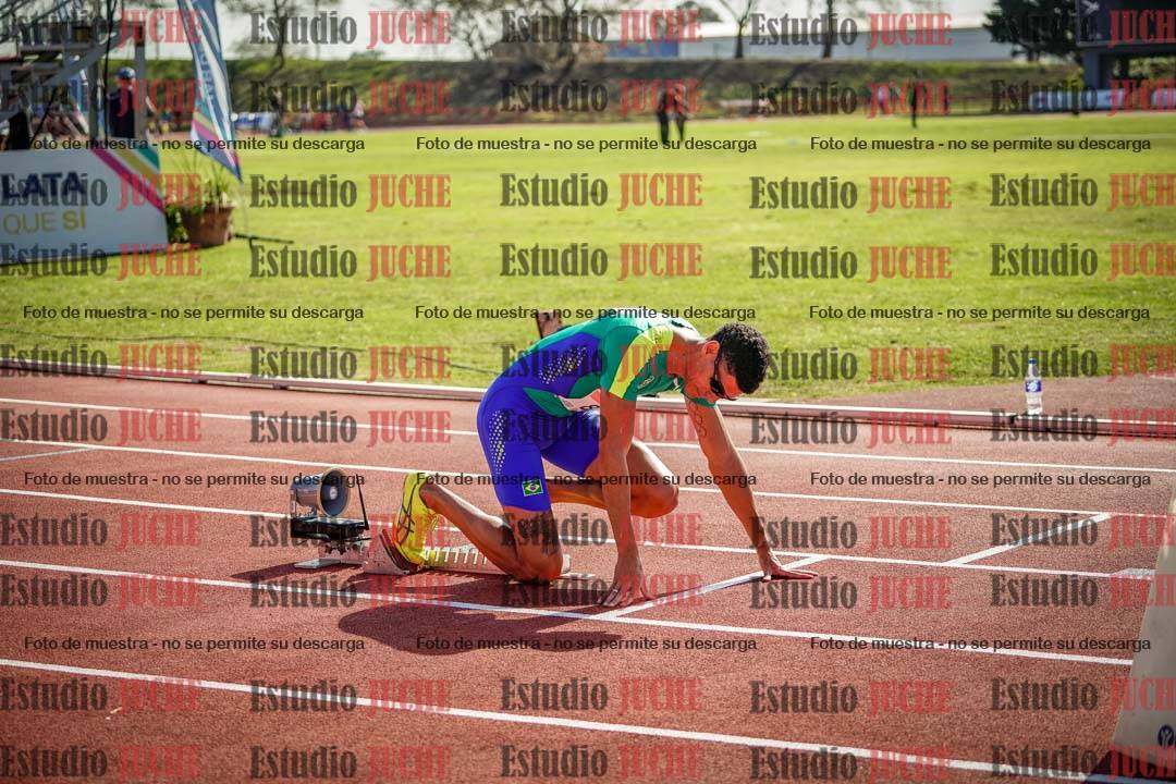 Fotos de los 400 m llanos de varones