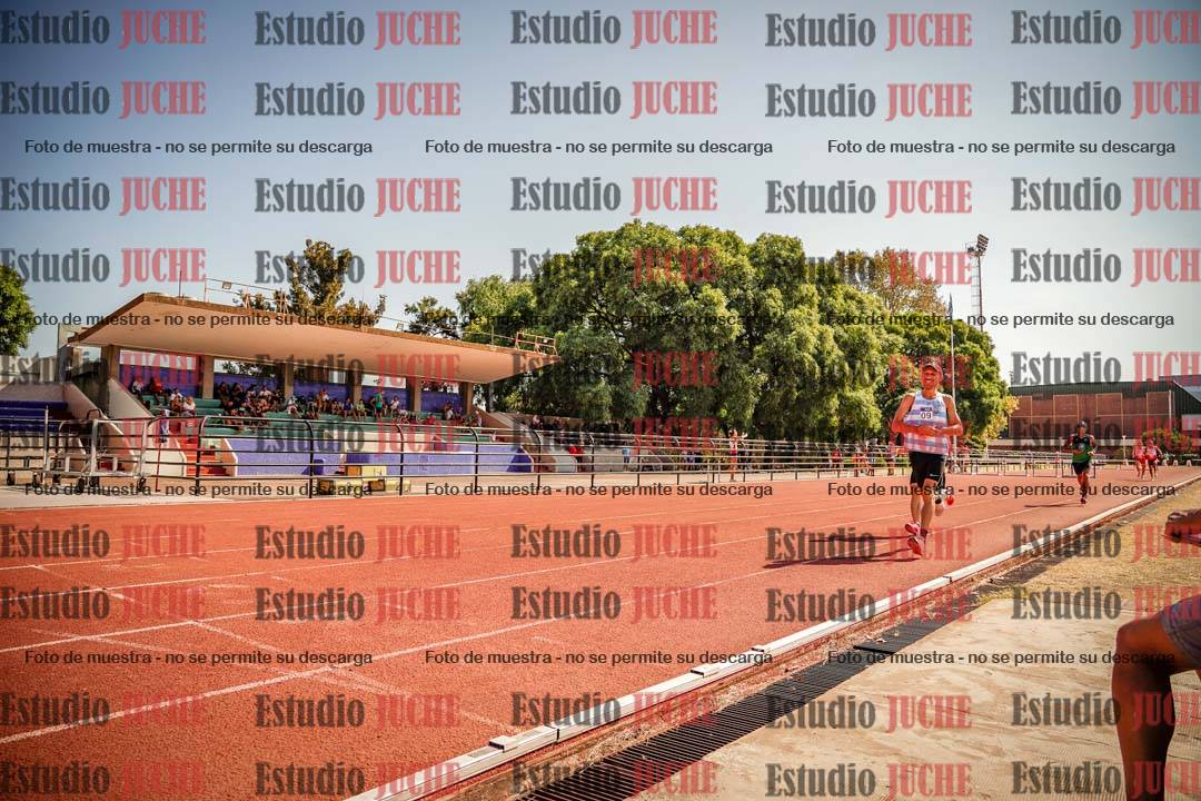 Fotos de los 3000 m llanos de varones