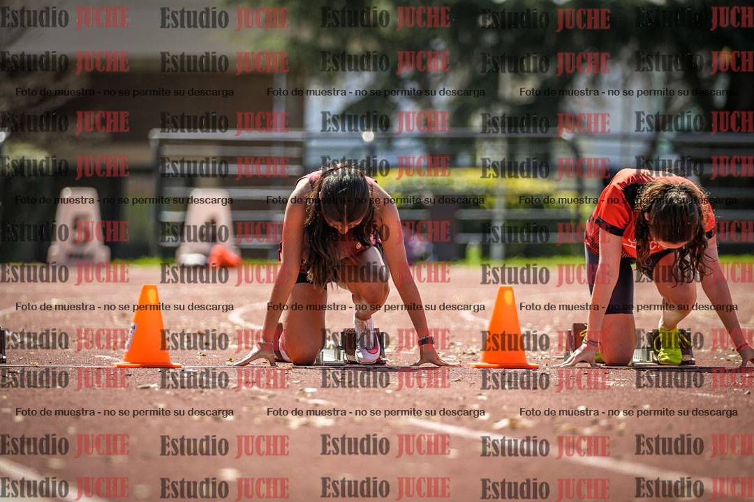 Fotos de los 80 m llanos de mujeres