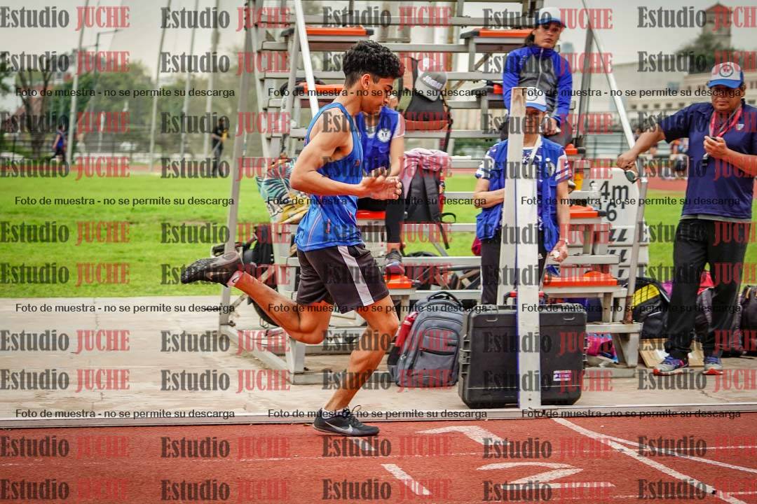 Fotos de los 600 m llanos de varones - octatlón 8