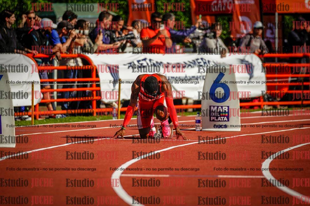 Fotos de los 400 m llanos de varones