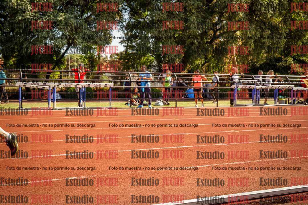 Fotos de los 100 m llanos de varones