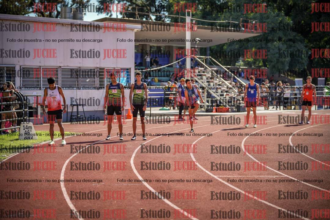 Fotos de los 800 m llanos de varones