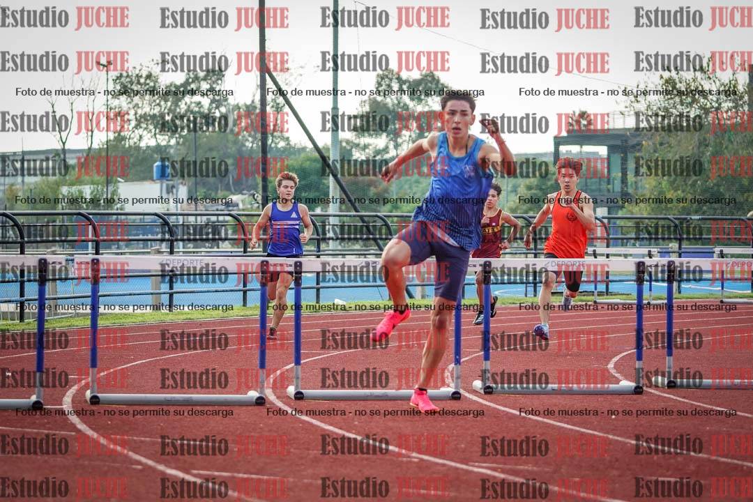 Fotos de los 400 m con vallas de varones