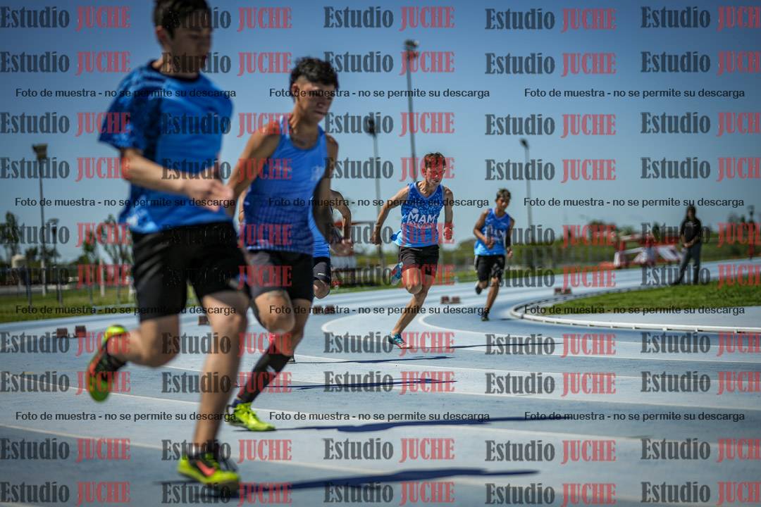 Fotos de los 200 m llanos de varones