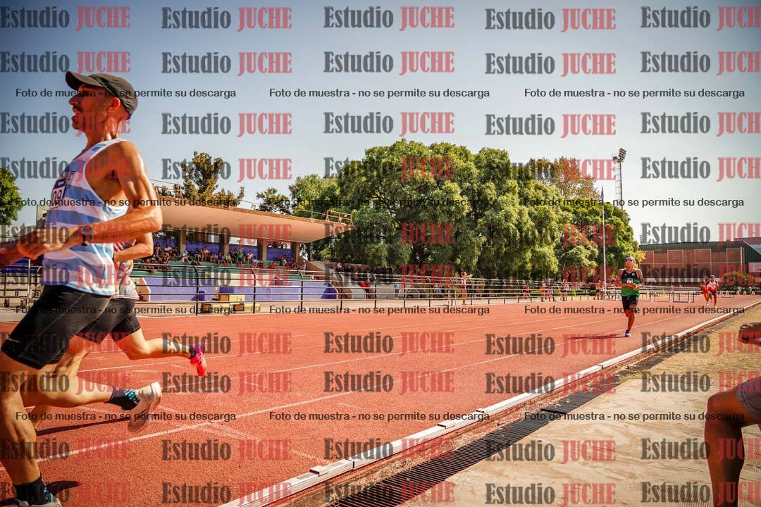Fotos de los 3000 m llanos de varones