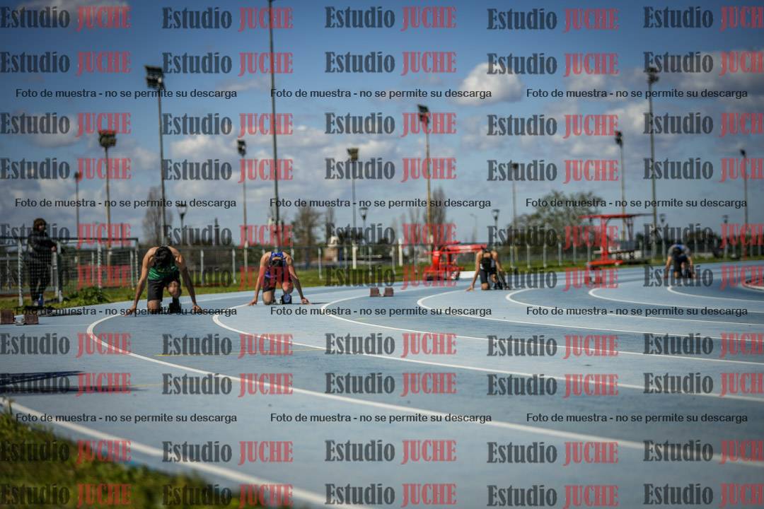 Fotos de los 200 m llanos de varones