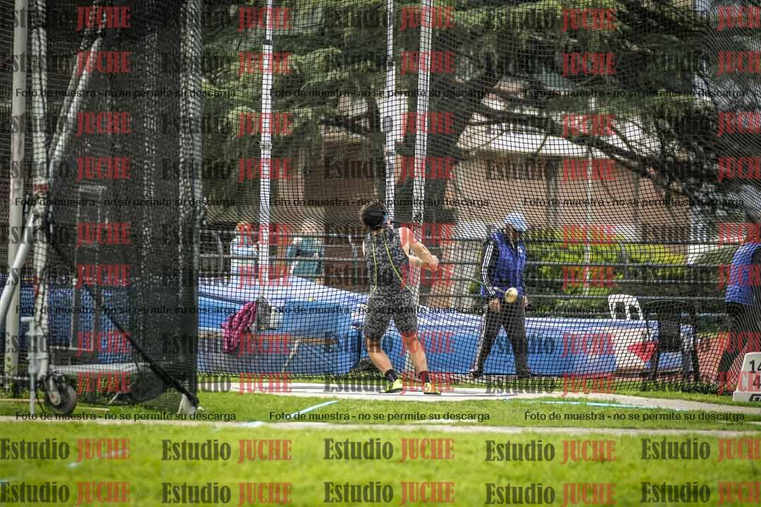Fotos del lanzamiento de martillo de varones