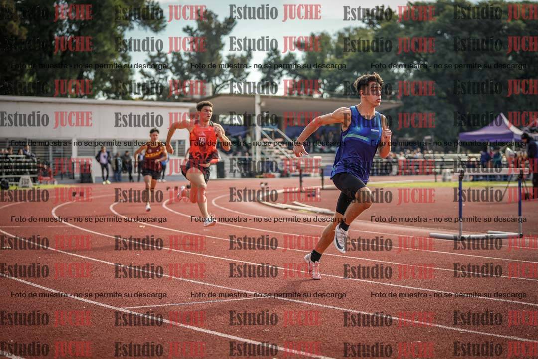 Fotos de los 400 m con vallas de varones