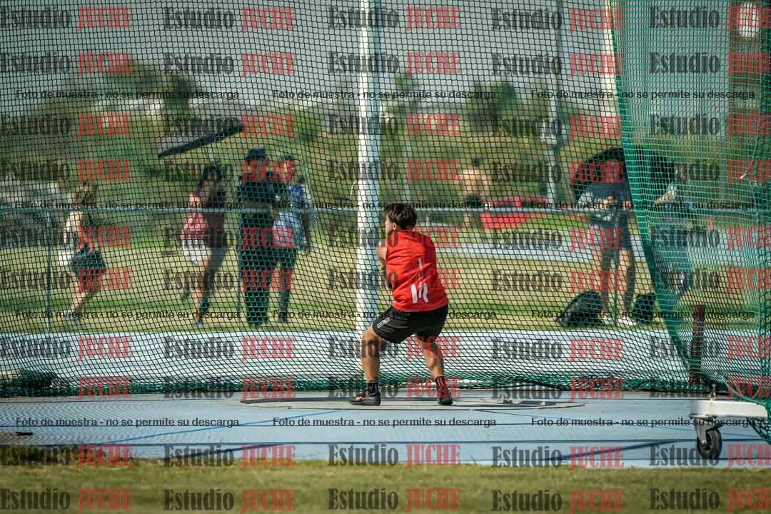 Fotos del lanzamiento de martillo de varones