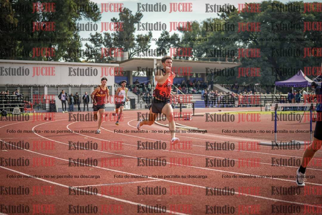 Fotos de los 400 m con vallas de varones