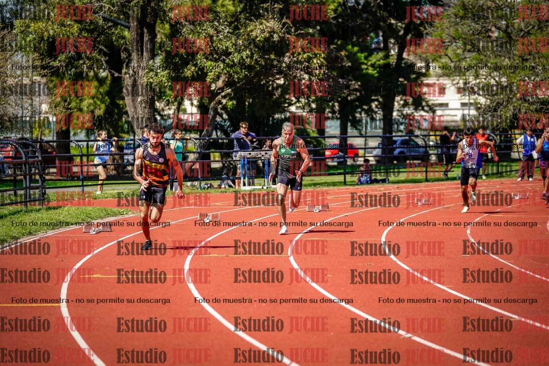 Fotos de los 200 m llanos de varones