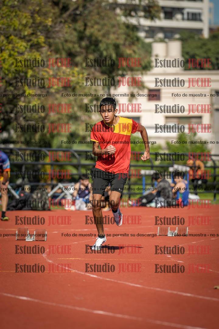 Fotos de los 200 m llanos de varones