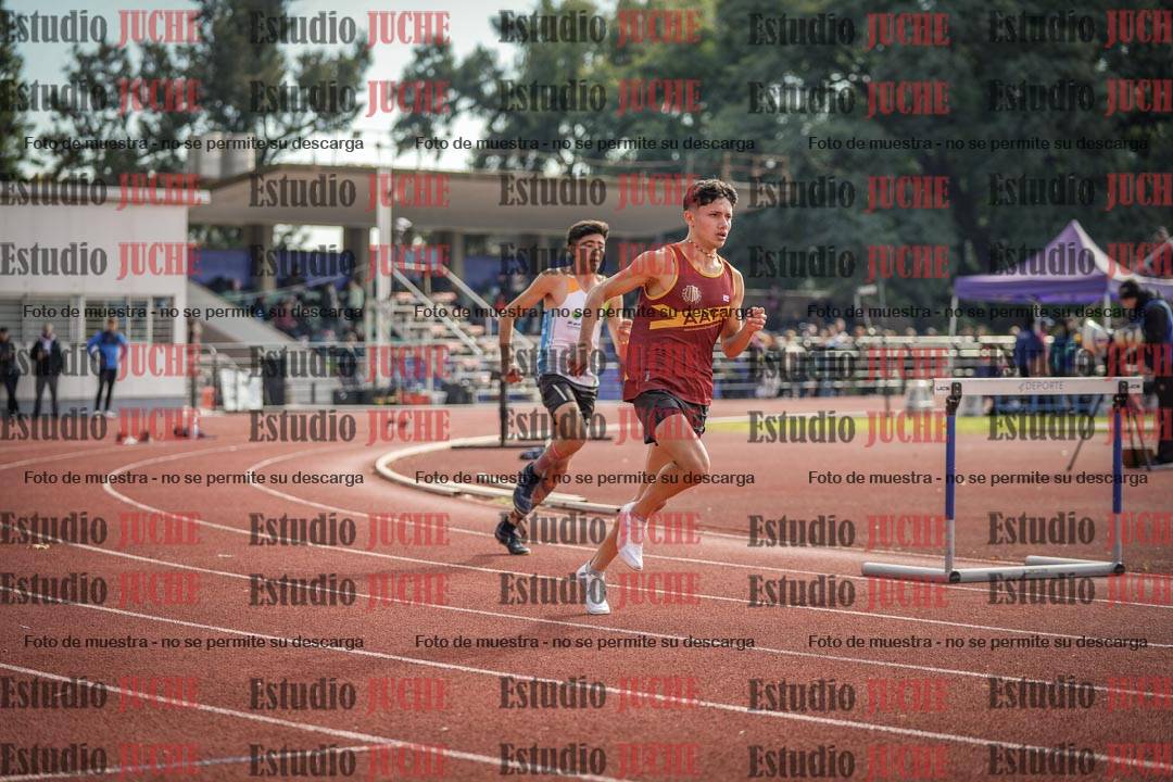 Fotos de los 400 m con vallas de varones