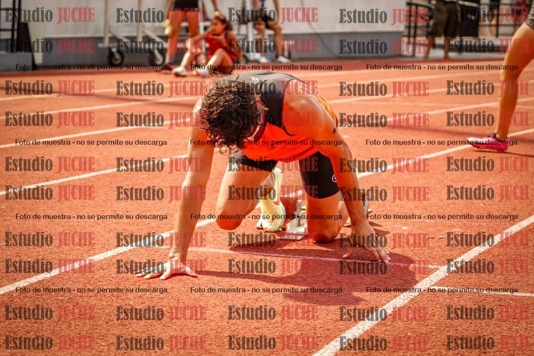 Fotos de los 400 m llanos de varones