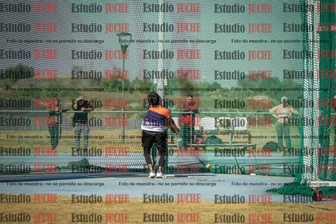Fotos del lanzamiento de martillo de varones