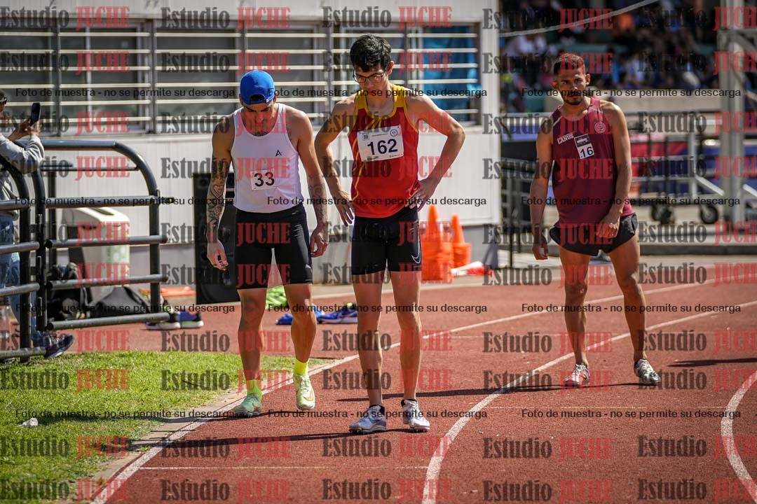 Fotos de los 800 m llanos de varones