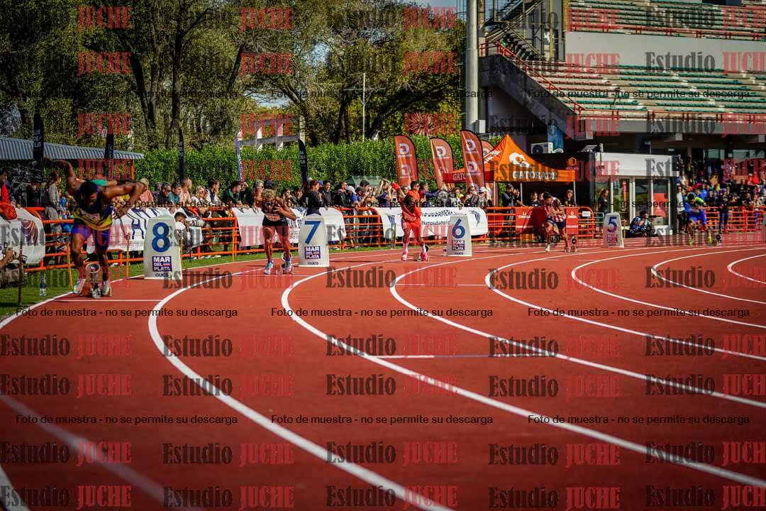 Fotos de los 400 m llanos de varones