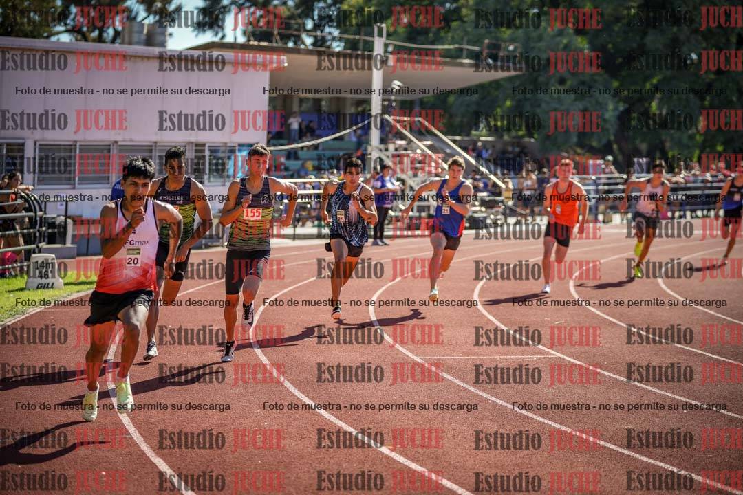 Fotos de los 800 m llanos de varones