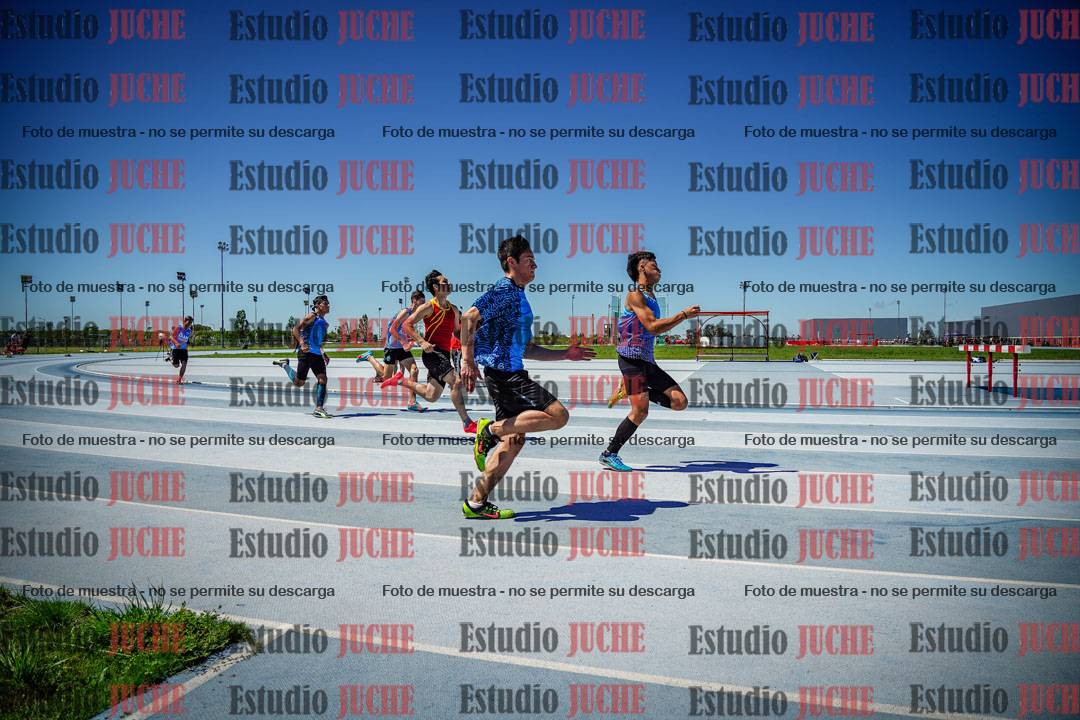 Fotos de los 200 m llanos de varones