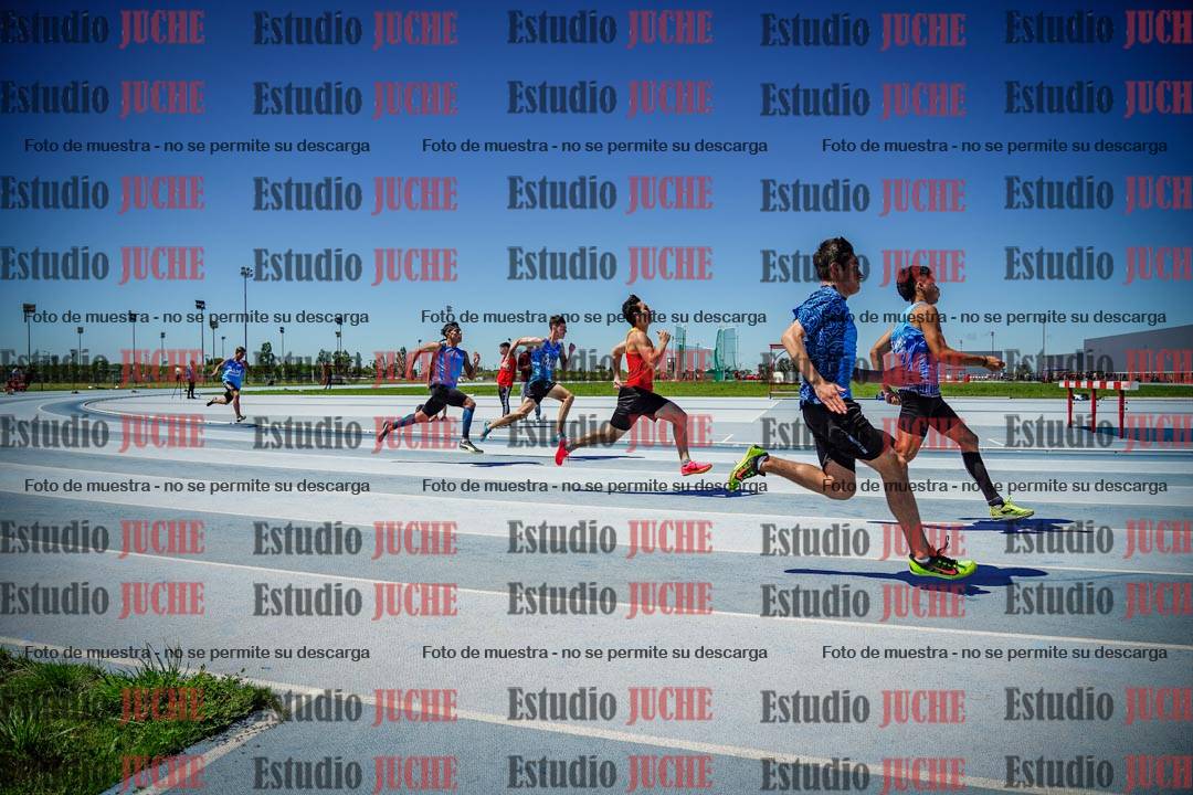 Fotos de los 200 m llanos de varones