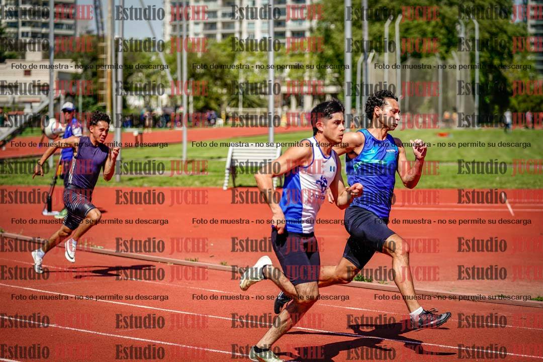 Fotos de los 200 m llanos de varones