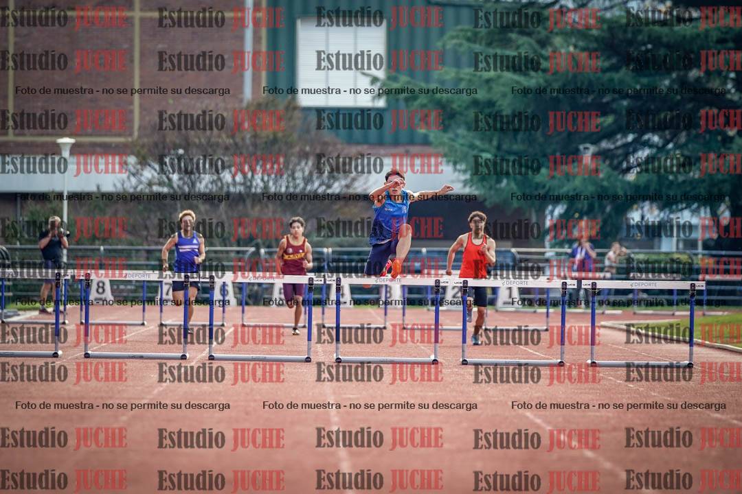 Fotos de los 400 m con vallas de varones