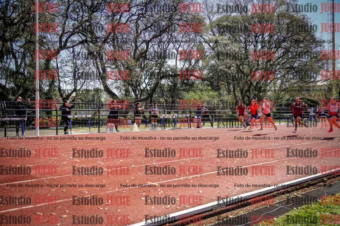Fotos de los 80 m llanos de mujeres
