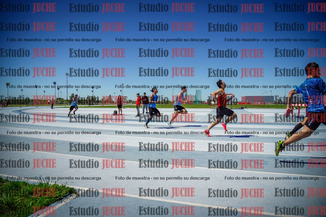 Fotos de los 200 m llanos de varones