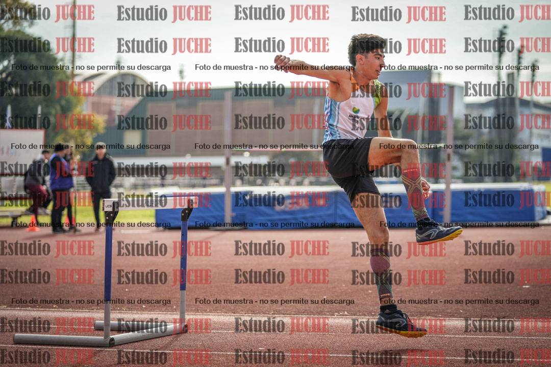 Fotos de los 400 m con vallas de varones